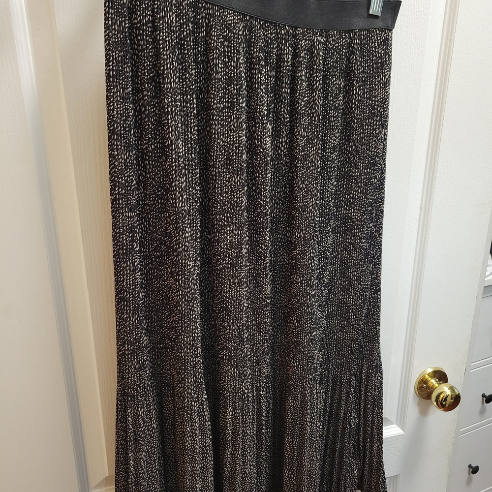 Adrianna Papell Black and White Maxi Skirt